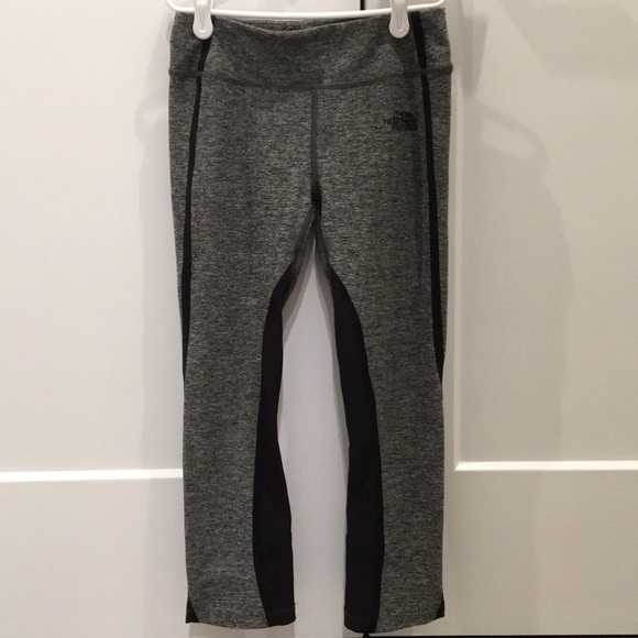 The North Face Dynamix Capri Leggings - Picture 4 of 8